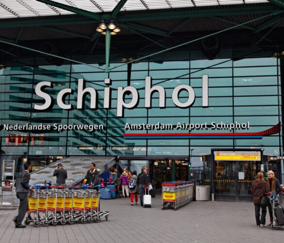 Inteligencia Artificial transformando la experiencia del pasajero en el Aeropuerto de Ámsterdam Schiphol